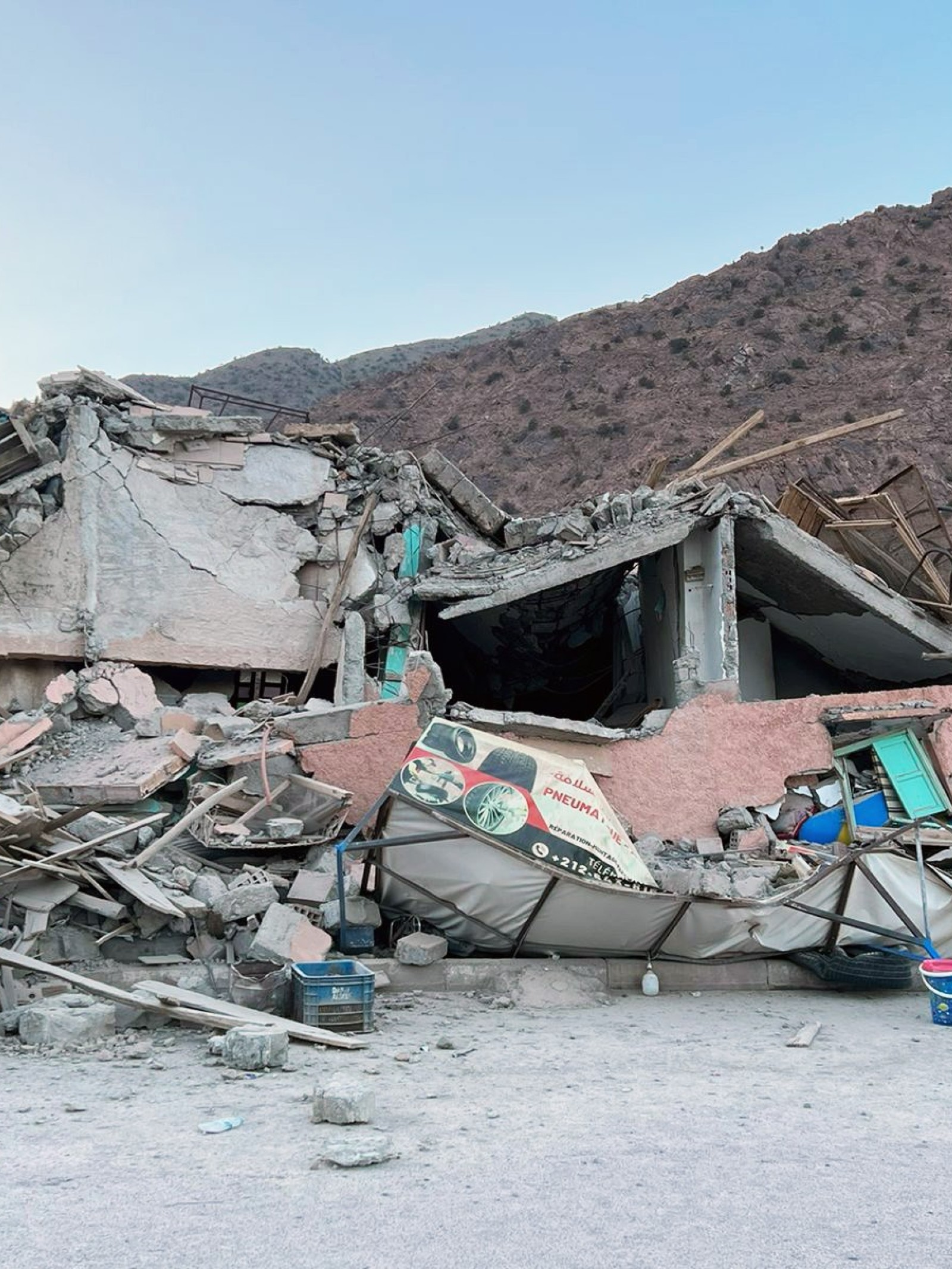 Zerstörte Wohnhäuser im Atlas. Foto: Karim Rouissi